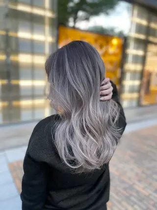 セミロング カラー カラー指名No.1 土井新治❄️のヘアスタイル