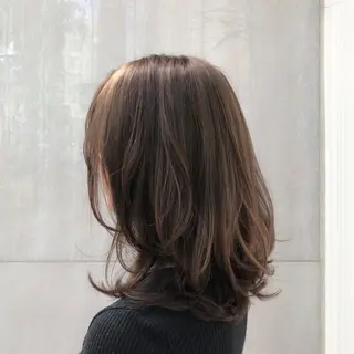 ミディアム BiBi 武田 あやのヘアスタイル