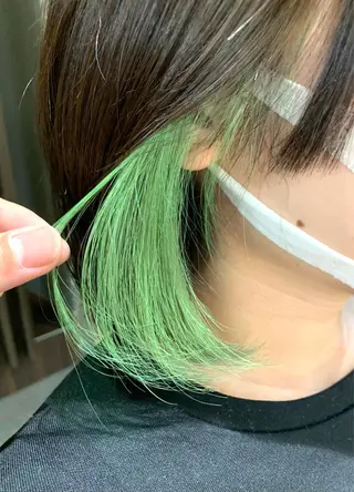 カラー エミュスト心斎橋所属・🎨カラー&髪質改善 職人　松葉優希のヘアスタイル