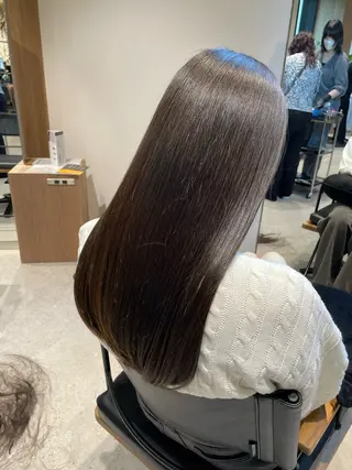ロング カラー mai .のヘアスタイル
