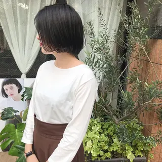 ショート レイヤー/顔周り /AKARIのヘアスタイル