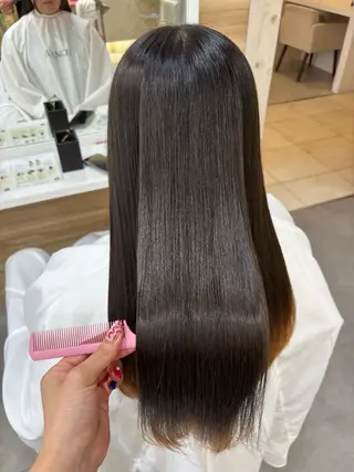 ロング 長岡 明音のヘアスタイル