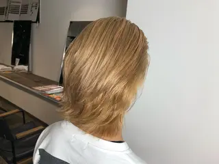カラー ハイトーン/レイヤー /ケアブリーチ石川治のヘアスタイル