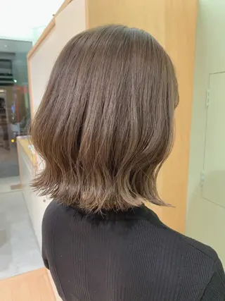 カラー 村松 萌のヘアスタイル