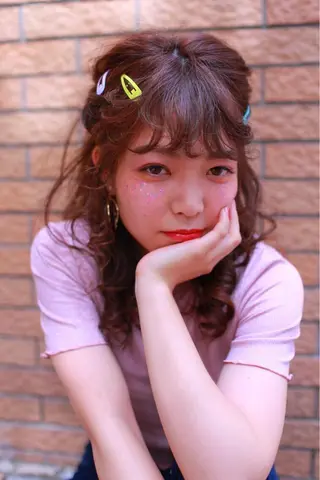 ロング カラー ヘアアレンジ マツエク・マツパ 🩵盛れる韓国ヘア 🩵うるつやカラーのヘアスタイル