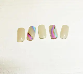 ネイル BINEL REINAのネイルデザイン