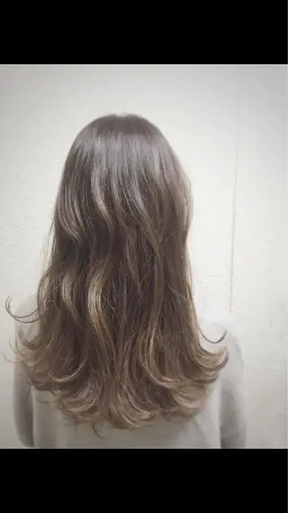 ロング カラー ヘアアレンジ BonD hairのヘアスタイル