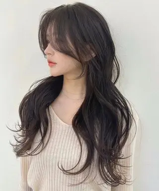 ロング MILLOR “ミラー”のヘアスタイル