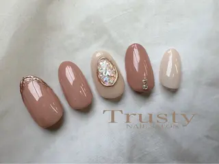 ネイル Trusty新小岩 杉山のネイルデザイン
