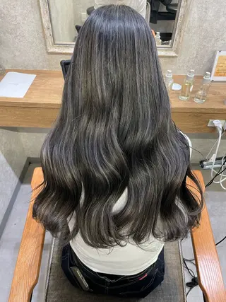 ロング カラー comfy すずなのヘアスタイル
