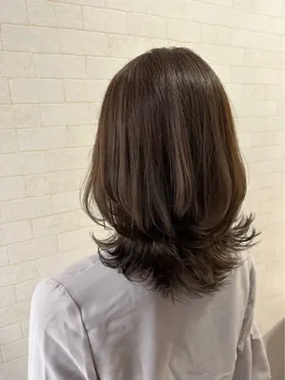 ミディアム カラー 大人レイヤー& 透明感カラー💄のヘアスタイル
