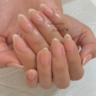 ネイル 粟津 美紀のネイルデザイン