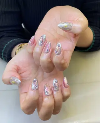 ネイル AngelChris ビューティーサロンのネイルデザイン