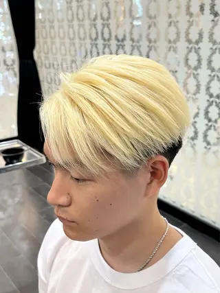 カラー メンズ プログレス小平小川所属・フェザー/波巻き 雫石大夢のヘアスタイル