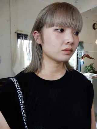 ミディアム カラー DENhairdesign所属・おざき ともかのヘアスタイル