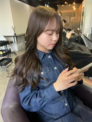 ロング カラー 韓国ヘア/ベージュ カラー🤍yukaのヘアスタイル