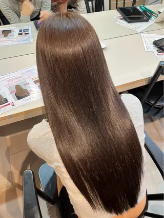 ミディアム 土居 悠梨のヘアスタイル