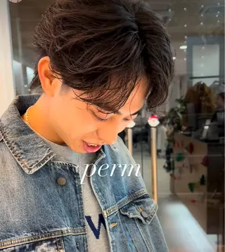 パーマ メンズ ウラスギ アカリのヘアスタイル