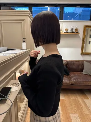 ショート REINA☁️透明感 カラー/ぷつっと♡のヘアスタイル