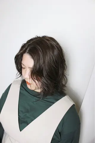 ミディアム カラー パーマ 土居 正季のヘアスタイル