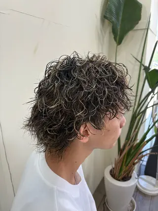 パーマ メンズ 黒坂 佳乃のヘアスタイル