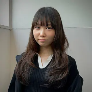 セミロング INORI|艶カラ ー|フェイスレイヤーのヘアスタイル