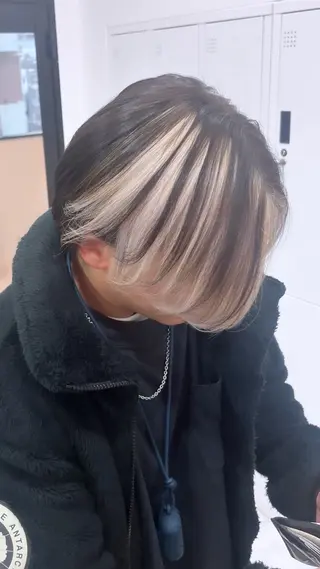 ショート カラー メンズ 𝐠𝐢𝐫𝐥𝐲 𝐦𝐨𝐝𝐞🖤のヘアスタイル