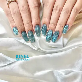ネイル BINEL REINAのネイルデザイン