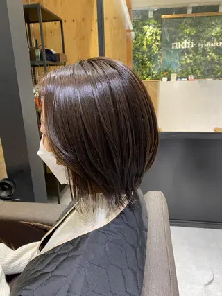 ショート 梅本 彩香のヘアスタイル