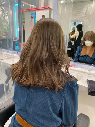 セミロング カラー ✨透明感、艶髪ヘア✨ 韓国ヘア特化💖のヘアスタイル