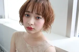 ショート カラー アンブレラカラー💫 フェイスフレーミングのヘアスタイル