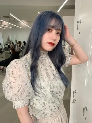 ロング カラー YU KIのヘアスタイル