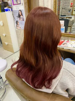 セミロング 土屋朱理/ ハイトーンカラーのヘアスタイル