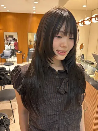 ロング yiye   青山店所属・Rako .のヘアスタイル