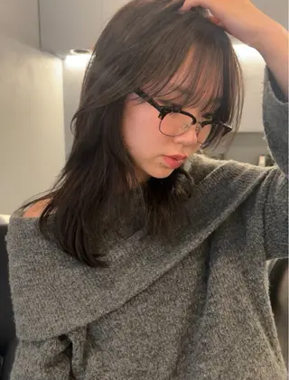 ミディアム カラー KOCHAB所属・三谷 はるなのヘアスタイル