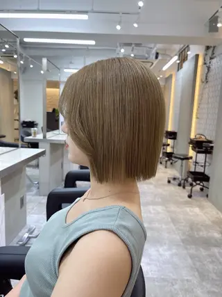 ショート TENSHO ハイトーンレイヤーのヘアスタイル