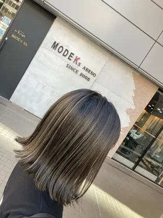 ミディアム カラー SHAFT Ieiriのヘアスタイル