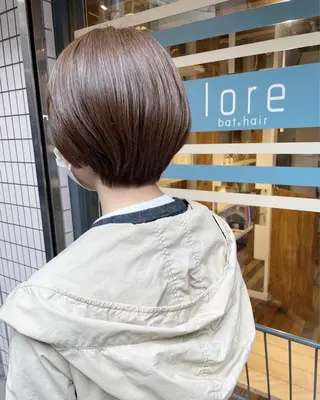 ショート カラー あずまぐち めぐみのヘアスタイル