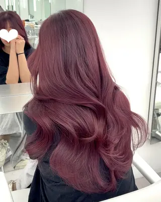 カラー 足立 遥奈のヘアスタイル