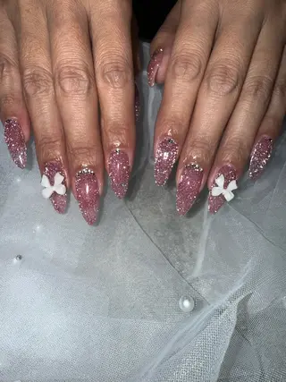 ネイル Raviliss ♡のネイルデザイン