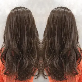 セミロング ANDO HIKARIのヘアスタイル