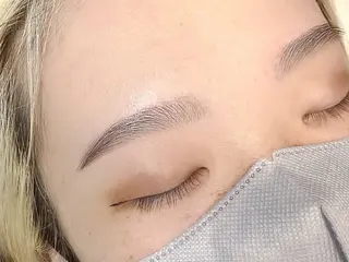 アイブロウ アイブロウサロン iBROW. 大宮 眉毛専門店【アイブロウドット】所属・高松 若菜の眉毛・アイブロウイメージ