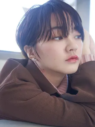 ショート nuu所属・💜ショート💜 ウルフ、ボブ二色亜美のヘアスタイル