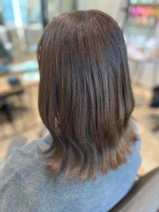 ミディアム AVANCE泉大津店所属・髪質改善・艶カラー 加茂瑞希のヘアスタイル