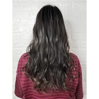 セミロング カラー KIZU 髪質改善 オカルト怪談のヘアスタイル