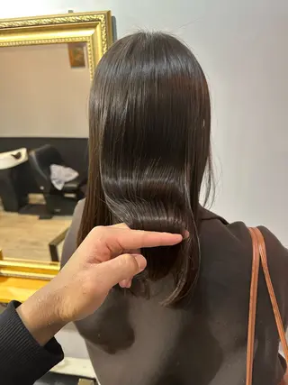 セミロング 渡辺俊介 暗髪カラー /美髪矯正/髪質改善のヘアスタイル