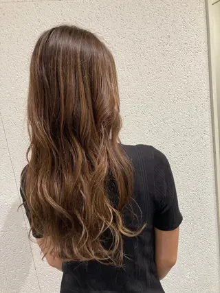 ロング カラー ✂️carina✂️ ハイトーンカラー🤩のヘアスタイル