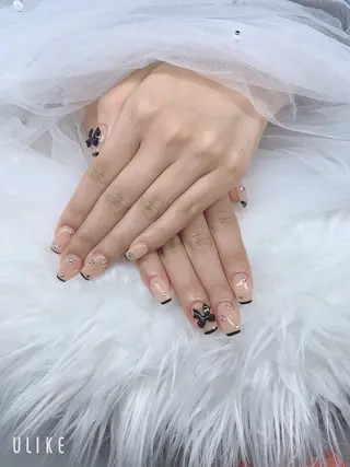 ネイル T. Leeのネイルデザイン