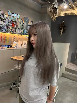 ロング カラー qulim所属・櫻井 はるなのヘアスタイル