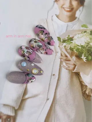 ネイル arm in arm ︎✿Yamamotoのマツエク・マツパデザイン